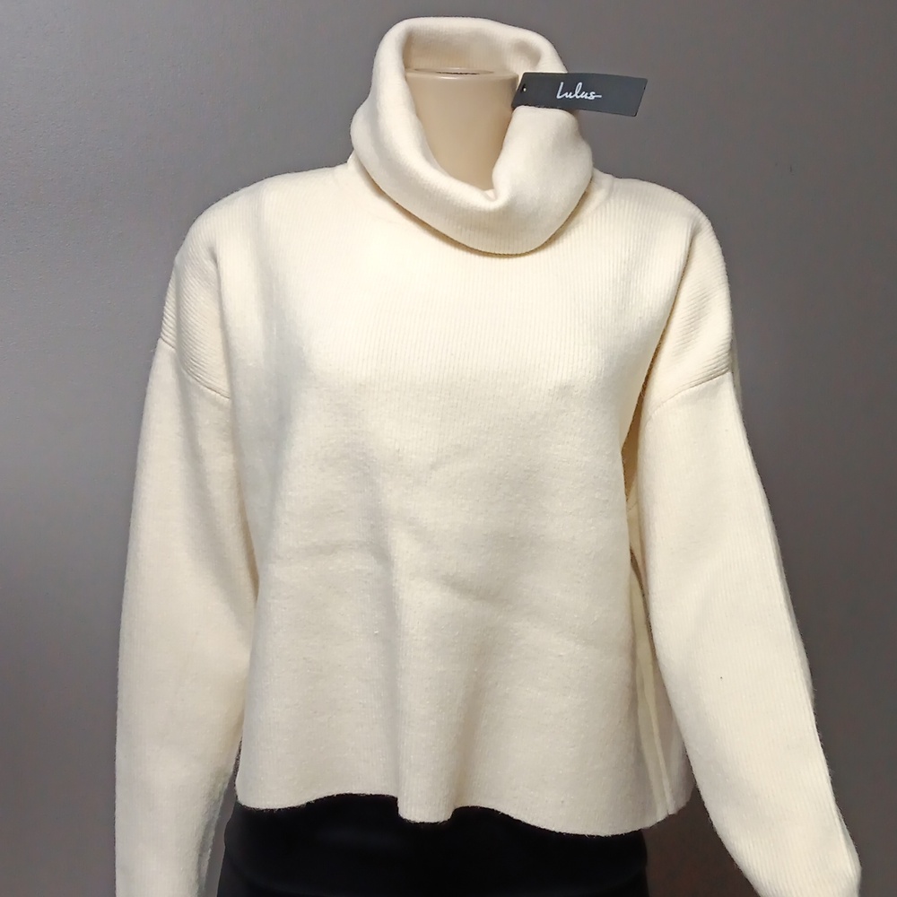 Lulu's NWT Soft Ivory Cowl Neck Sweaterl